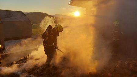 8 Požar dela kozolca, Zagradec pri Grosuplju, 5.9.2023 